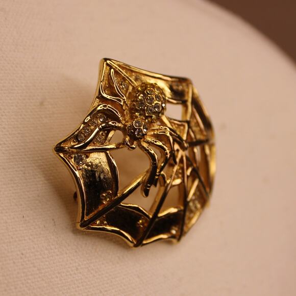 2" Gold Spider & Web Brooch/Pin with faux diamonds - Picture 8 of 8